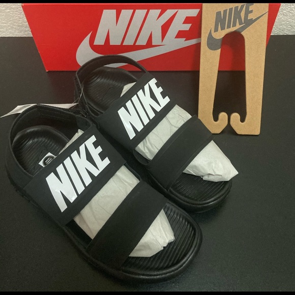 NEW WOMENS NIKE TANJUN SANDALS SZ 6 7 8 CUTE BLACK STYLE 882694001 AUTHENTIC - Picture 3 of 16